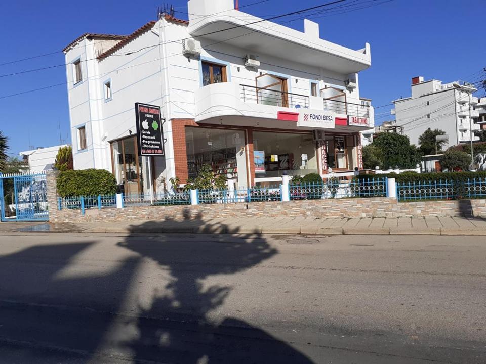 Vila Shuka Ksamil Sarandë Exteriör bild