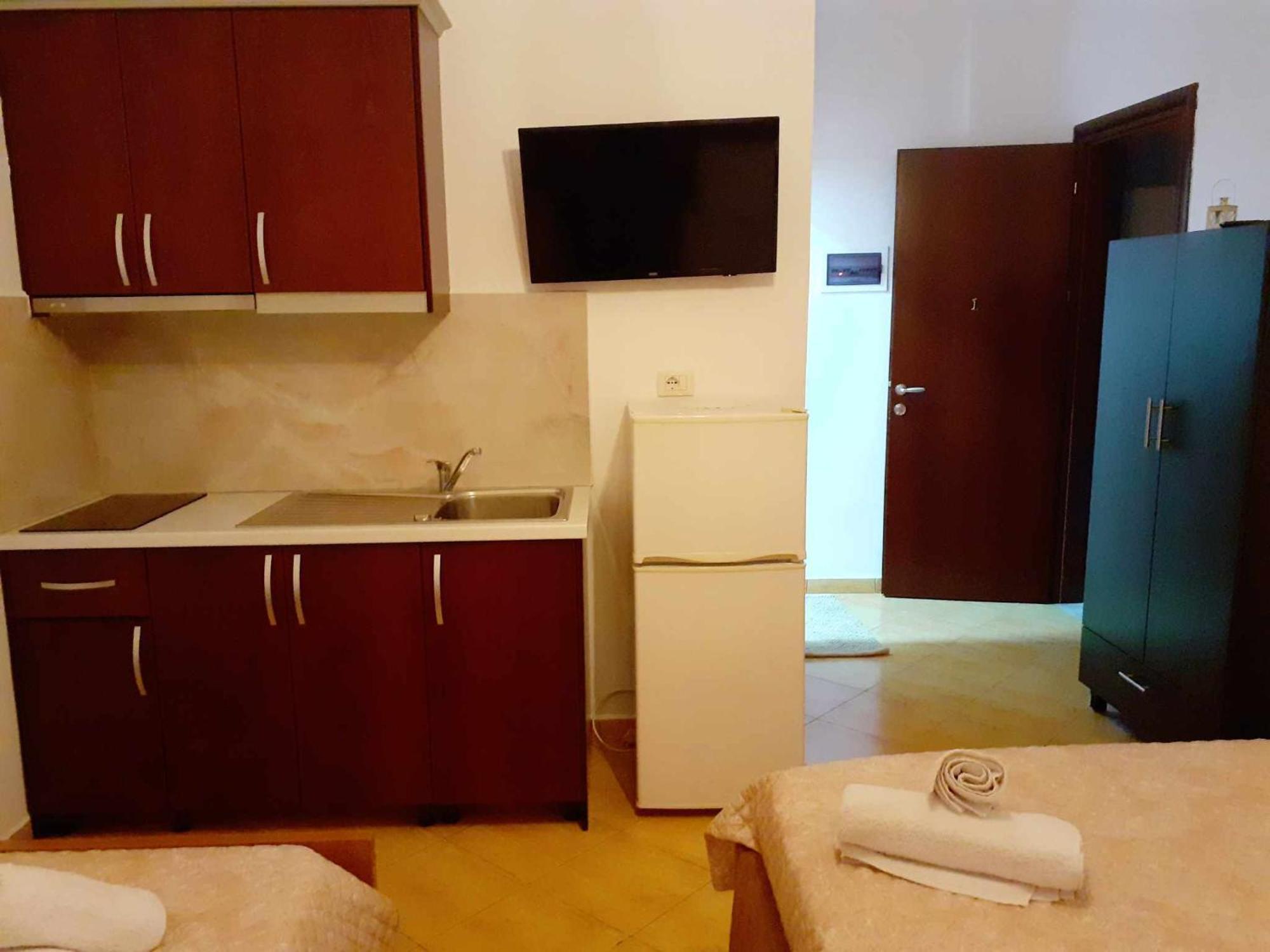 Vila Shuka Ksamil Sarandë Exteriör bild