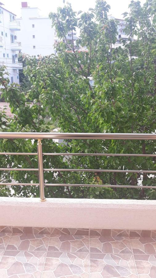 Vila Shuka Ksamil Sarandë Exteriör bild